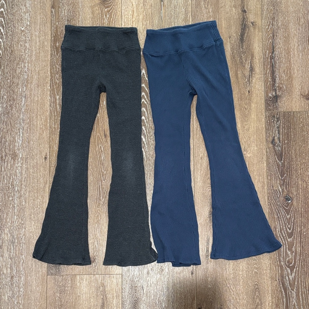 SO Kids Flared Leggings in Black and Blue